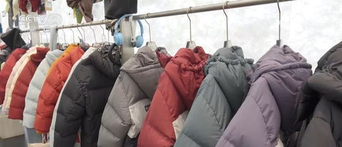童装市场产销两旺 羽绒服与年服销售飙升，工厂订单排至年底